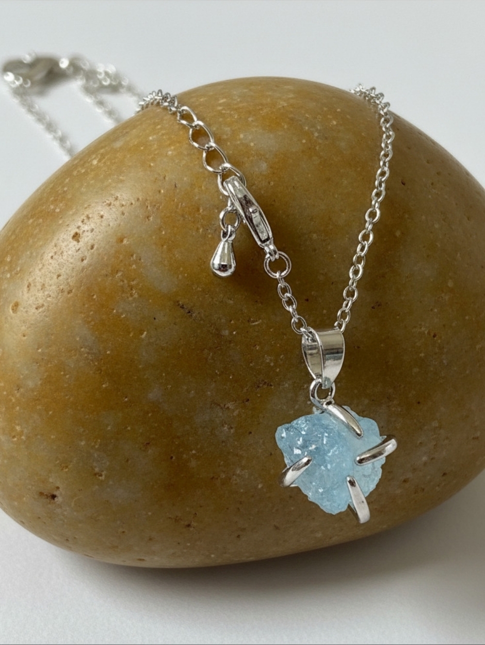 Aquamarine‎ Stone Pendant Necklace - Women's White Gold-plated Chain